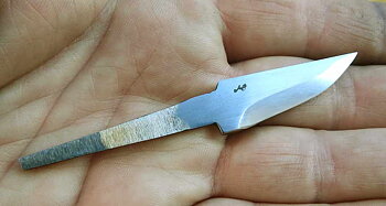 B3A small blade satin surface