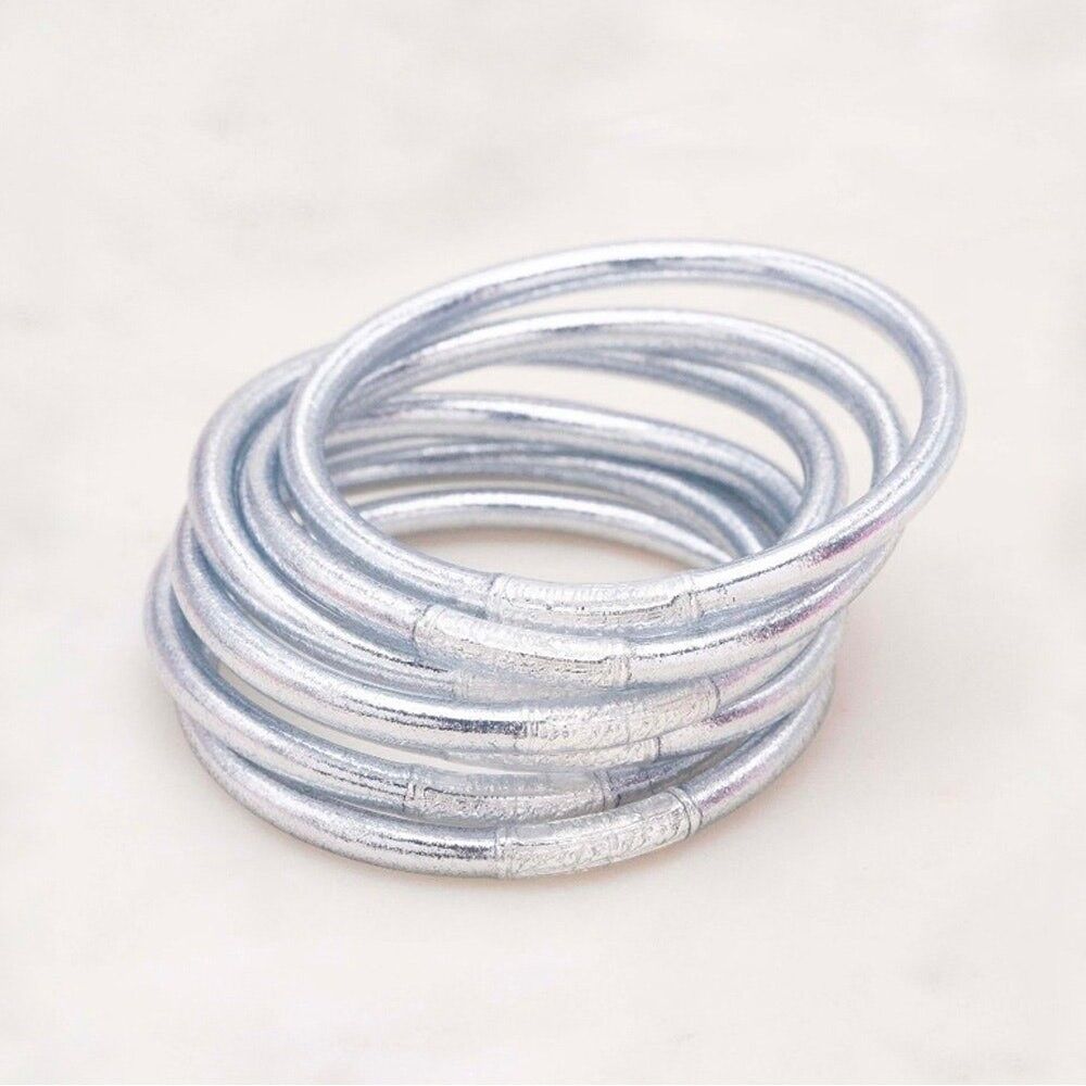 MANTRA BANGLE SILVER MEDIUM 