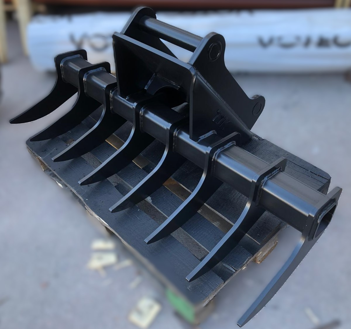 Kratta, raka till grävmaskin 2,0 meter. S45, S50, S60