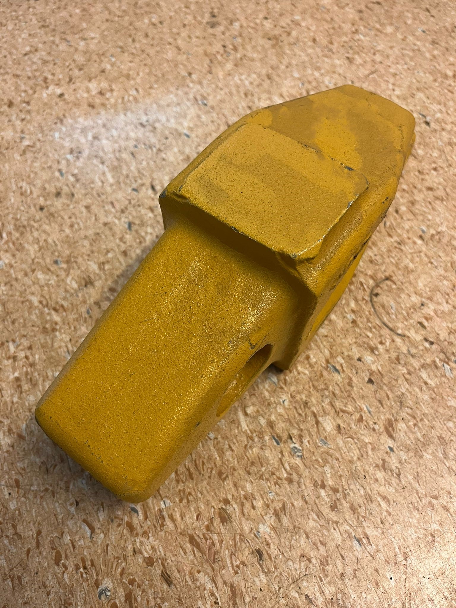 TANDHÅLLARE CAT - 2