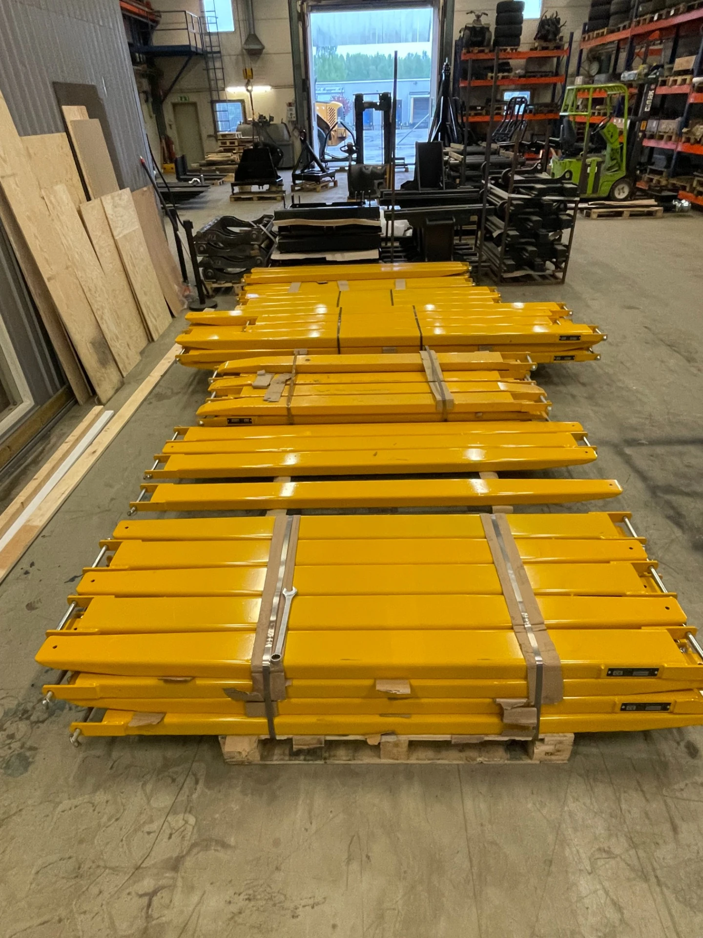 Förlängningsgafflar 2,5 ton  1,8 meter. Passar 100x40mm gaffelben - 3
