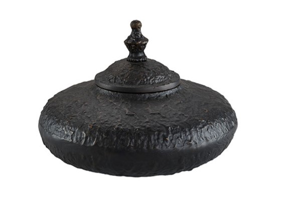 Fiora round box with lid large antique