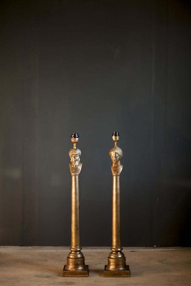 A. Lampa dam och herre