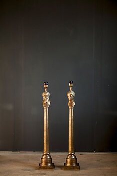 A. Lampa dam och herre