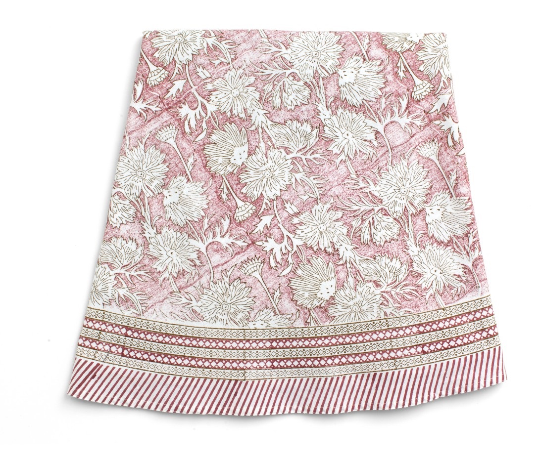 1. Tablecloth - Waterlily - Fuchsia Rose 