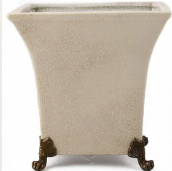PLANTER