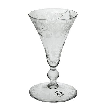 Litet glas med gravyr
