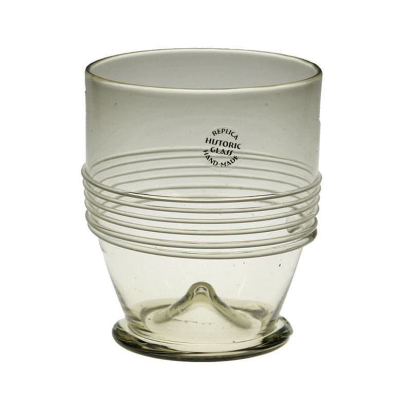 Glas med tråddekor