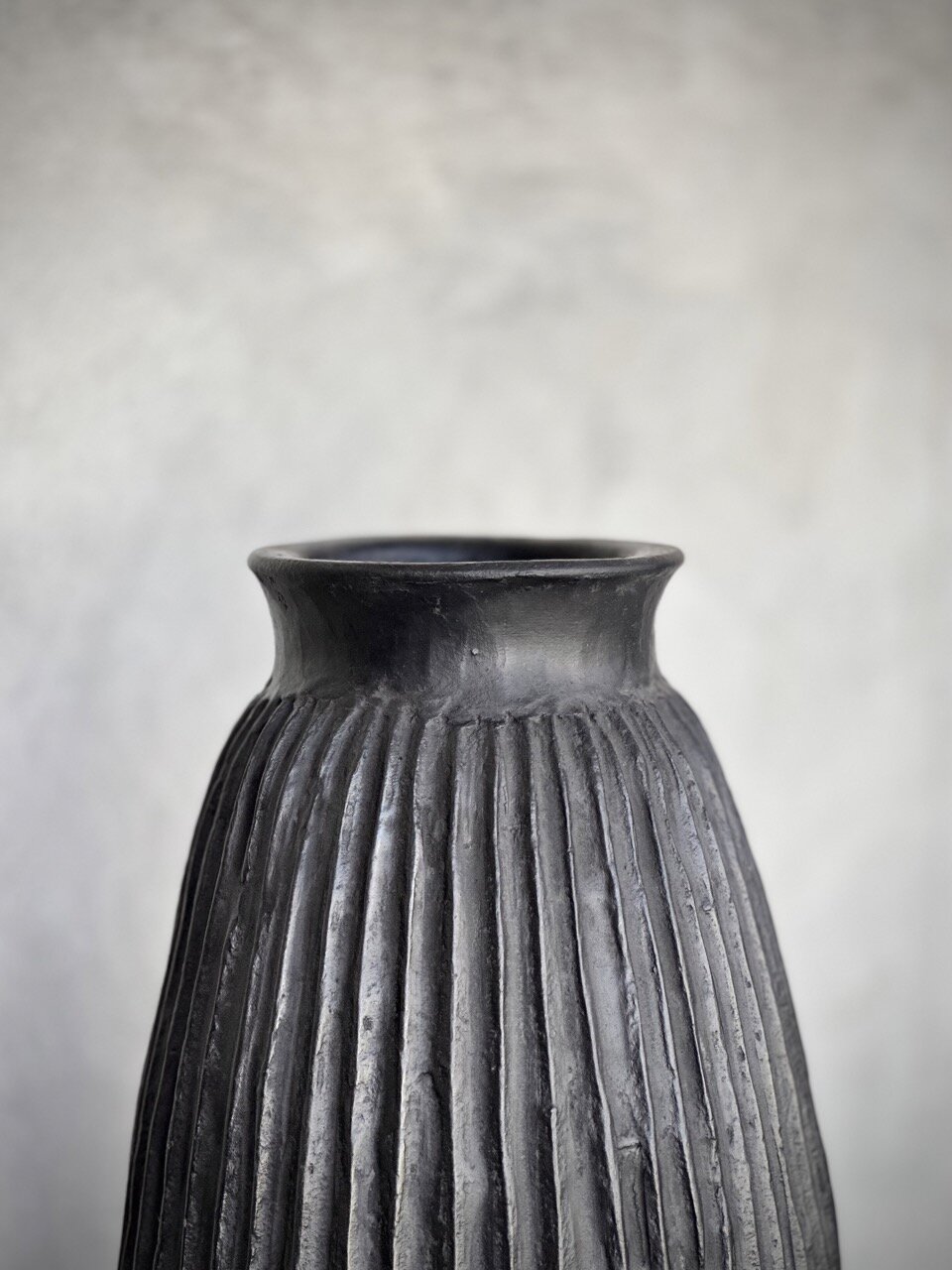 MANTO vase, black antique - 2