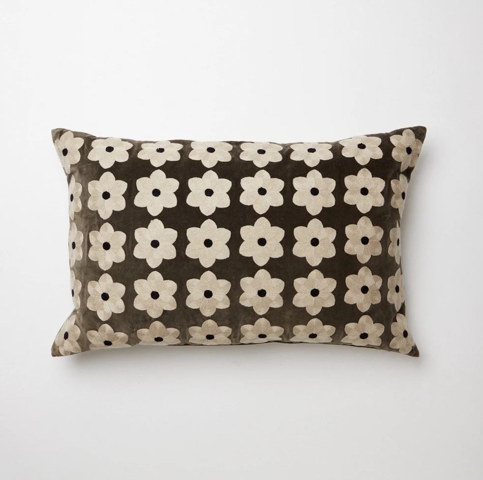 Daisy Kuddfodral Dark Taupe