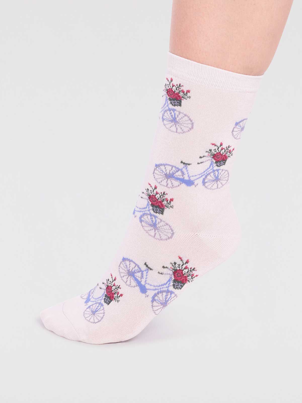 Presenttips! Bambustrumpor med julens blommor - 5