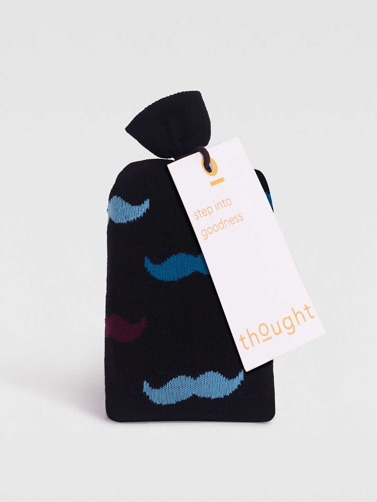 Presenttips! Bambustrumpor med mustascher