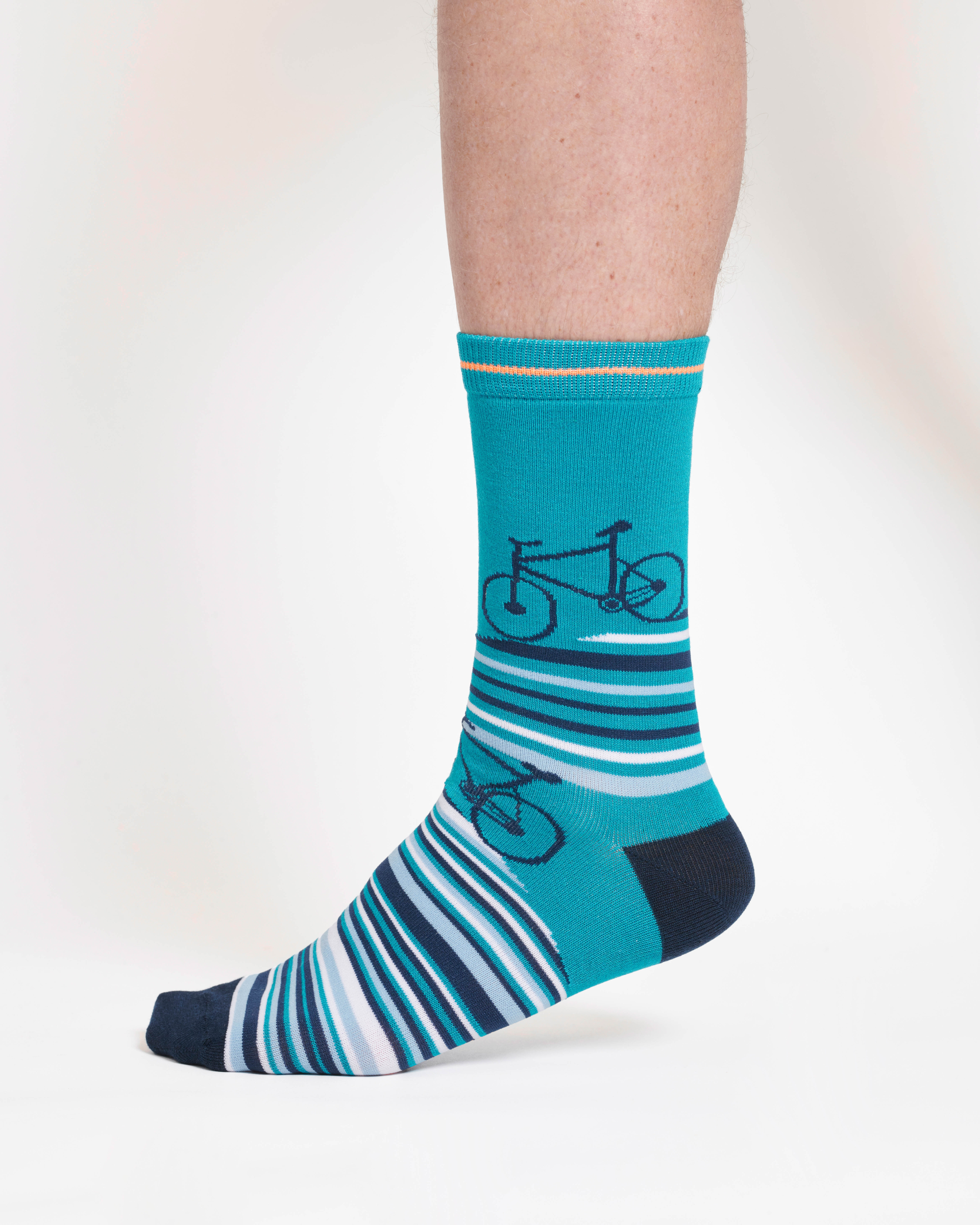Presenttips! Randiga bambustrumpor med cyklar - 4