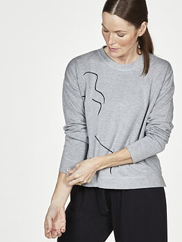 REA! Grå sweater i bambu från Thought