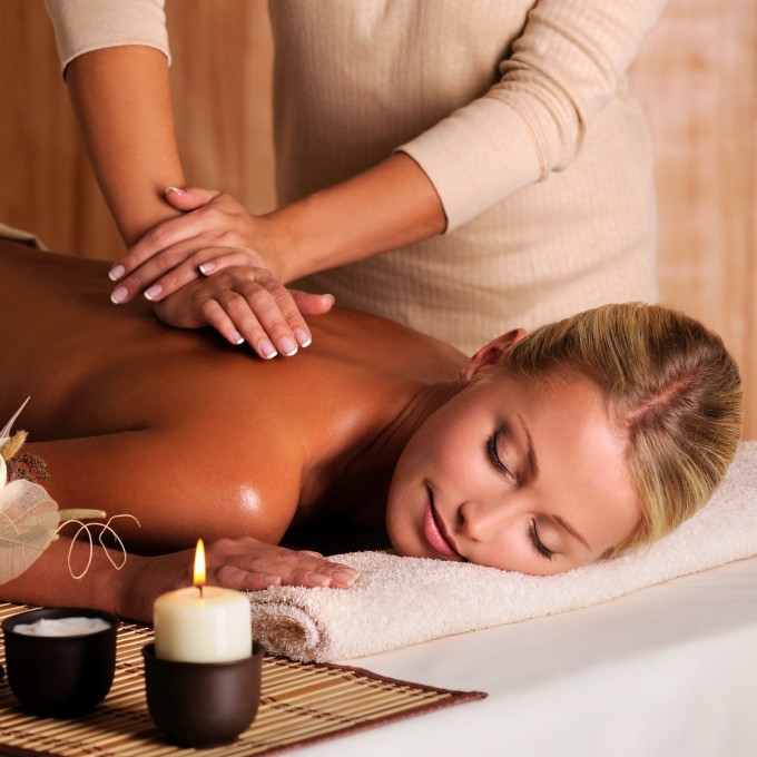 massage axlar nacke
