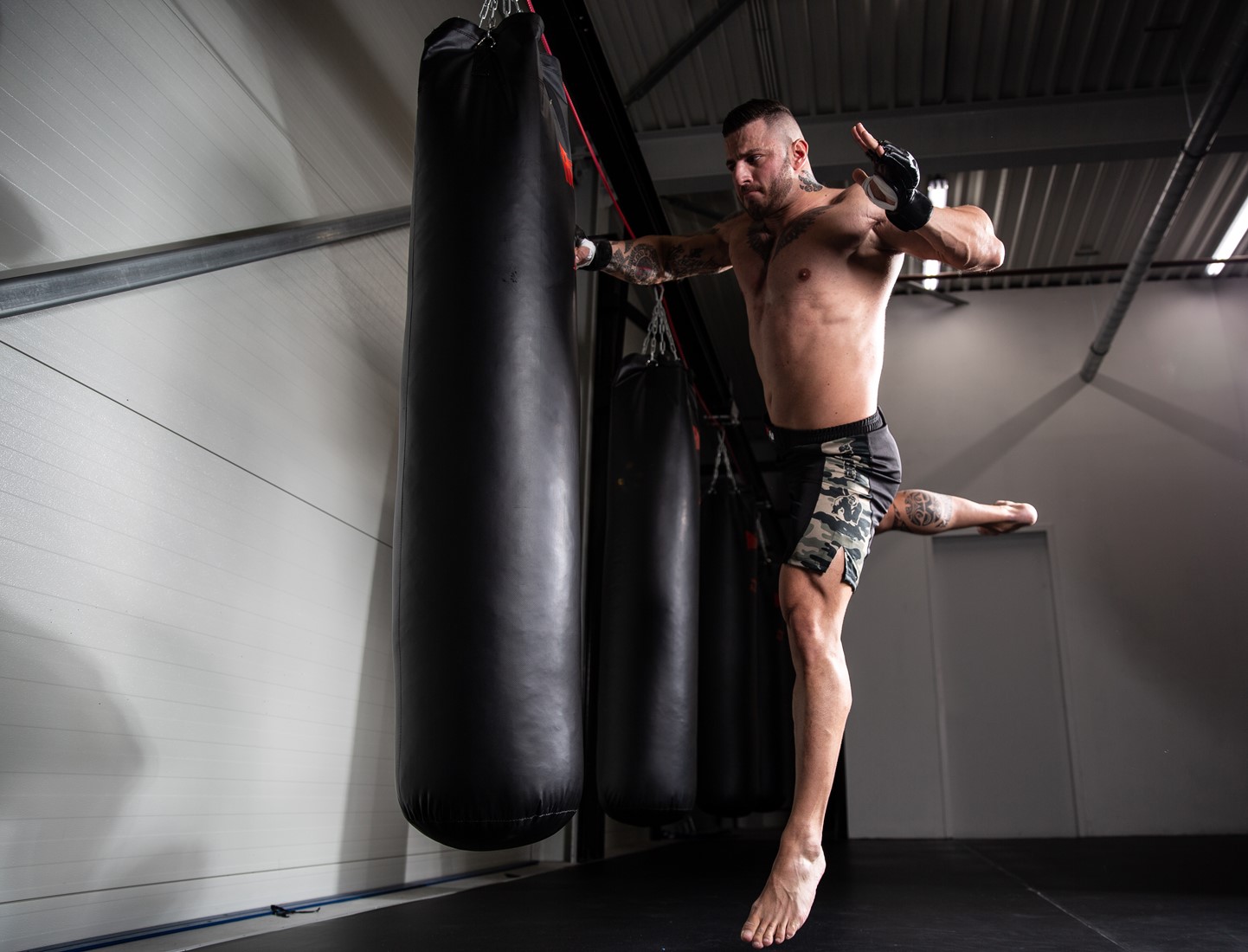 Kensington MMA Fightshorts, army green camo - 11