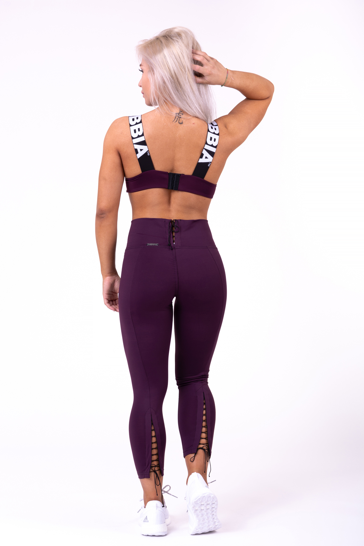 Lace-Up Sport Bra, burgundy - 18