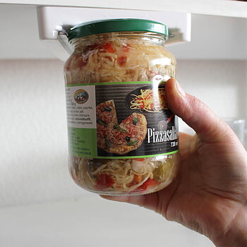 Burköppnare  Kickan gör det enkelt att öppna burkar med skruvlock. Perfekt som present