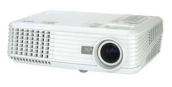 NEC projektor NP100, SVGA, 2000 Ansi 2,3KG, DLP