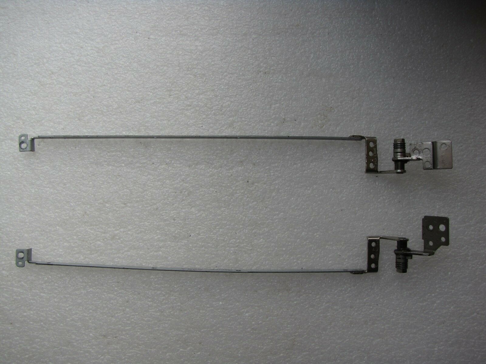 ACER display Hinges vänster & Höger, Gångjärn för ACER Aspire 5253 (AM0C9000400+AM0C9000300)(begagnad)