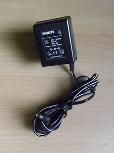 Philips  AC Adapter Model SEC CS030/00 12V/ 200 mA(använt)