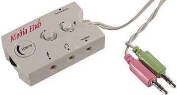 Multimedia Audio Hub, kopplas till datorns mic o audio out  och sedan drar man den fram och kopplar vad man vill till den.