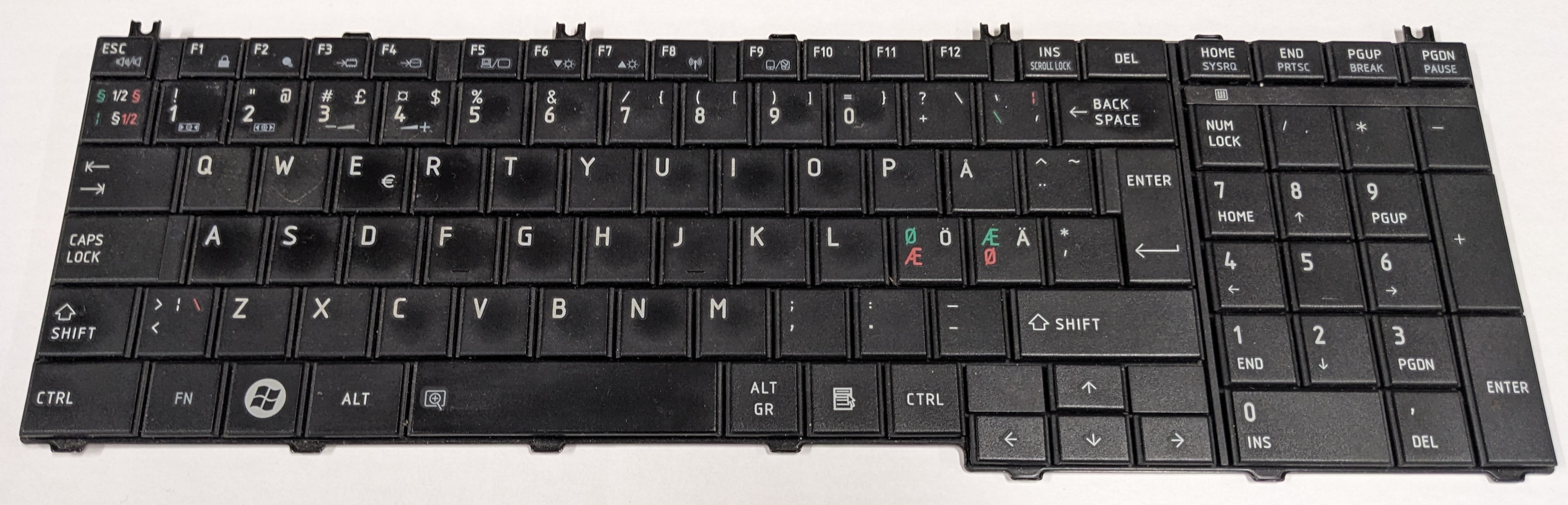 Nordiskt tangentbord för Toshiba Satellite Pro C660 (Använt) (PK130CK2A26 K000110910)