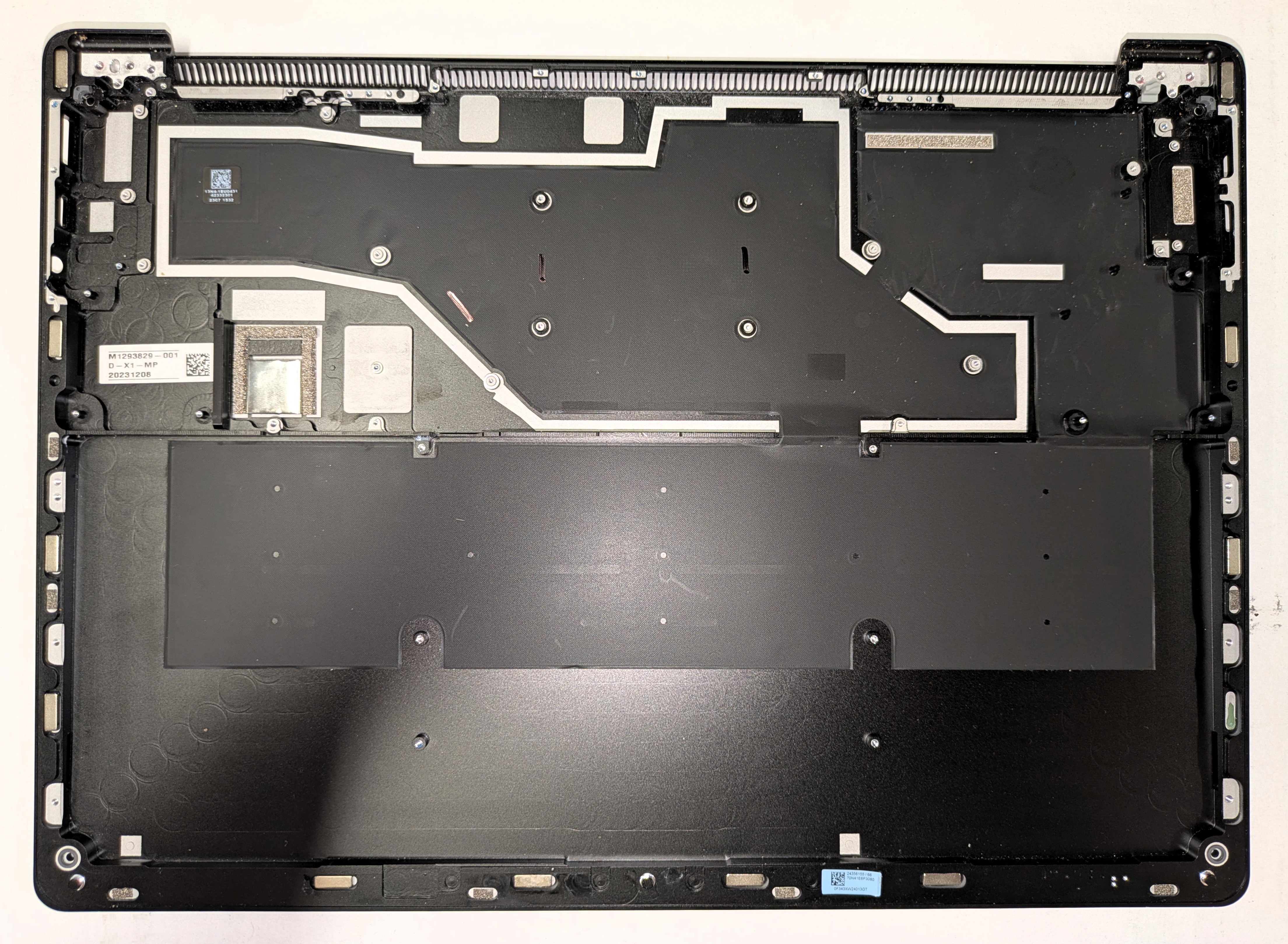 ( C0V-00001) Bottom Cover för Surface Laptop 6 Business (Använt) (C0V-00001 EP2-69769)