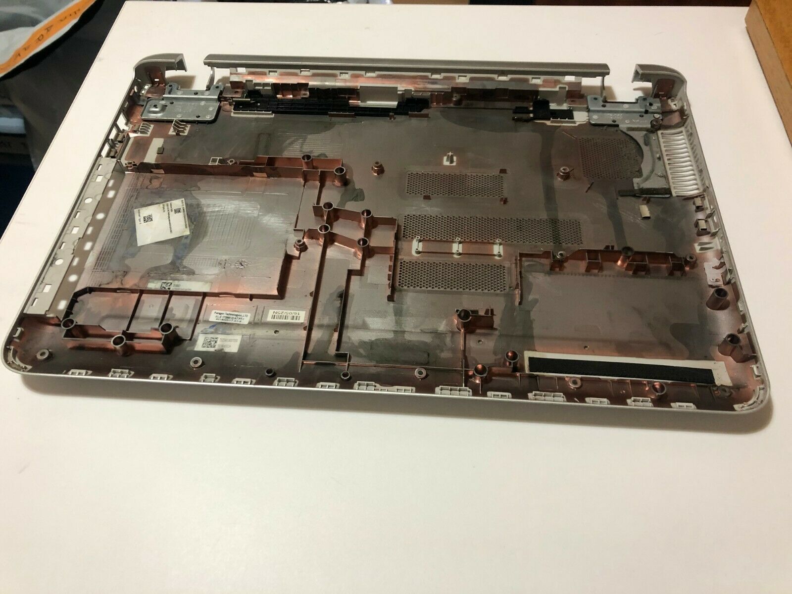 HP Orignal Bottom Cover för HP Pavilion 17-G102no (Använt)(TSCEAX18007050)