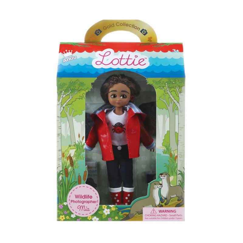 Lottie - Wildlife Photographer Mia - 4