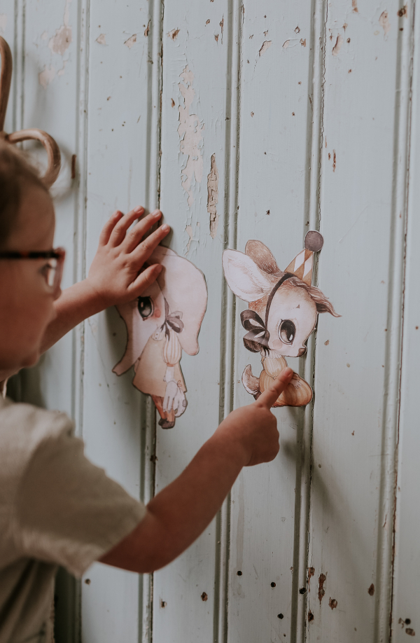 Mrs Mighetto - Wallsticker, Miss Ellie - 2