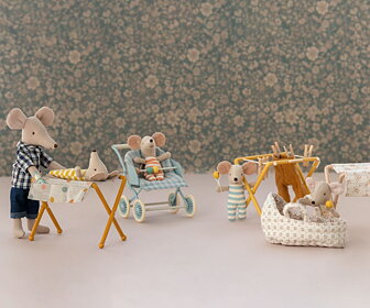 Maileg - Nursery table, Baby mouse - Ocher