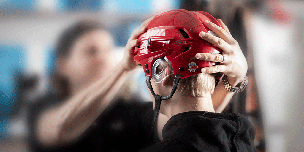 Guide - Vad är skillnaderna mellan en billig och dyrare ishockeyhjälm?&nbsp;