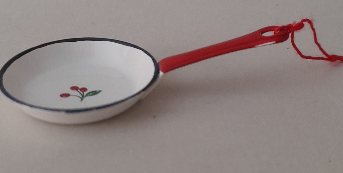 Frying pan