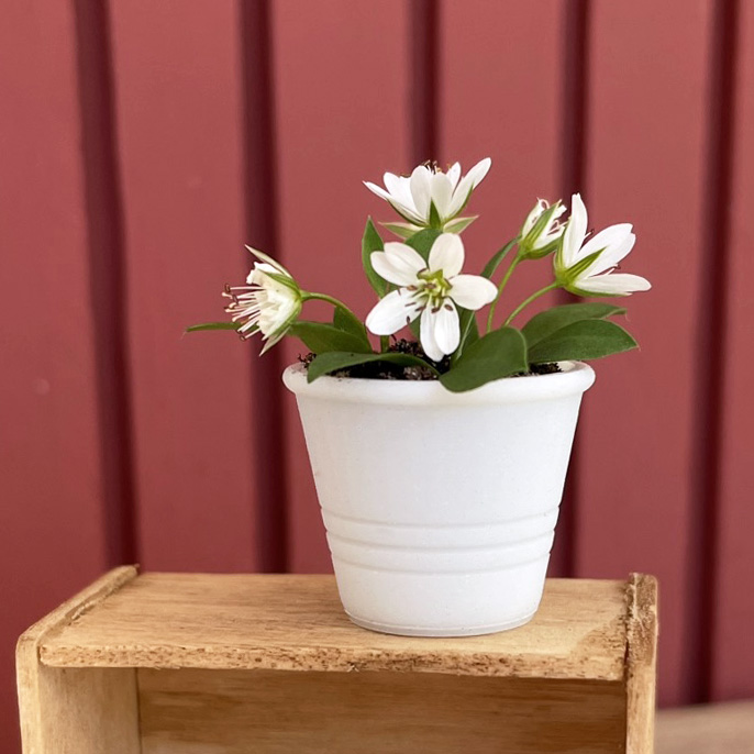 Flowerpot with stripe 18mm - from Mormors dockskåp - 2