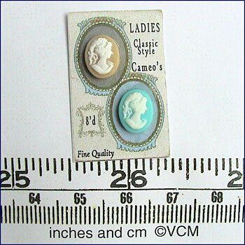 LADIES STYLE CAMEO DISPLAY CARD