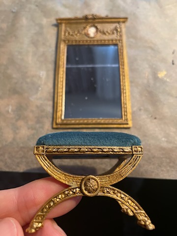 Tremeau French mirror Mirror with small oval 18th century  -  from Alison Davies - 5
