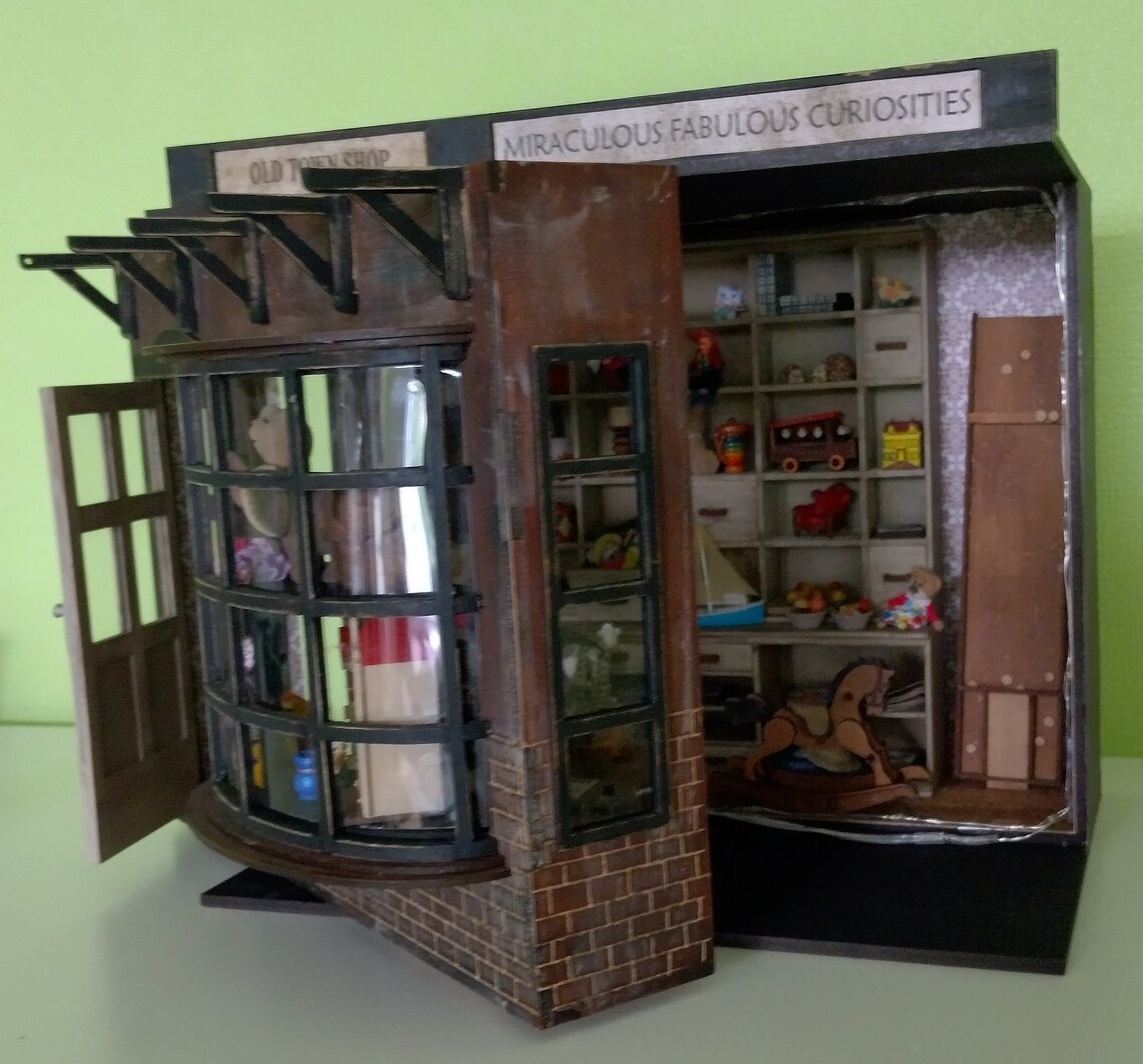 Old shop - kit from Melissas Miniature - 3