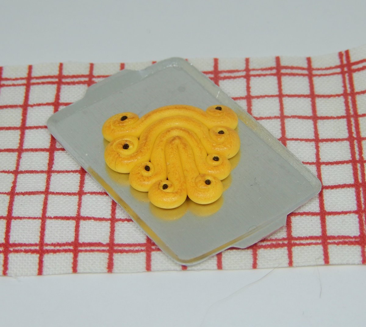 Saffron bun - 2