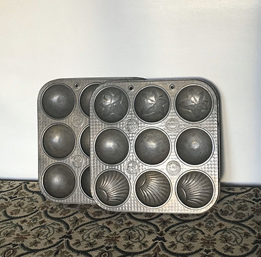 Baking tray for msmall cakes