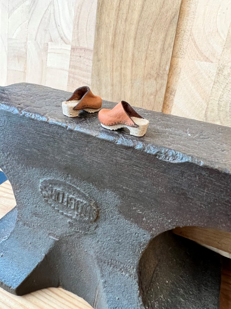 Träskor - byggsats i plywood-från Nukkekoti Väinölä