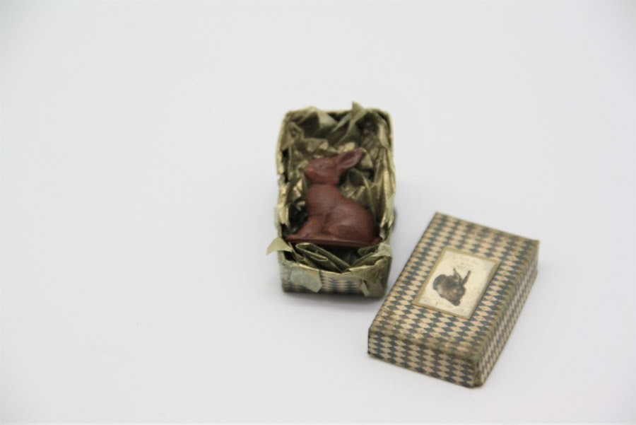 Easter box-with "chocolate 1 rabbit- kit from Art of Mini