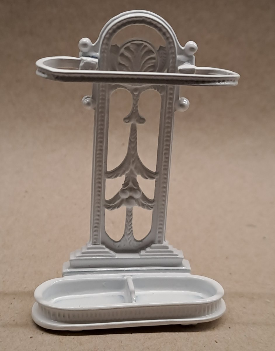 Umbrella stand