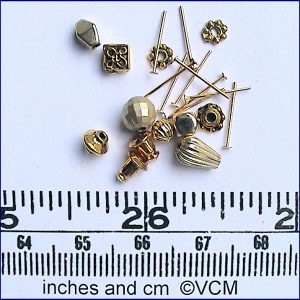 Material till 10 parfymflaskor -  kit från Valerie Claire Miniatures - 3