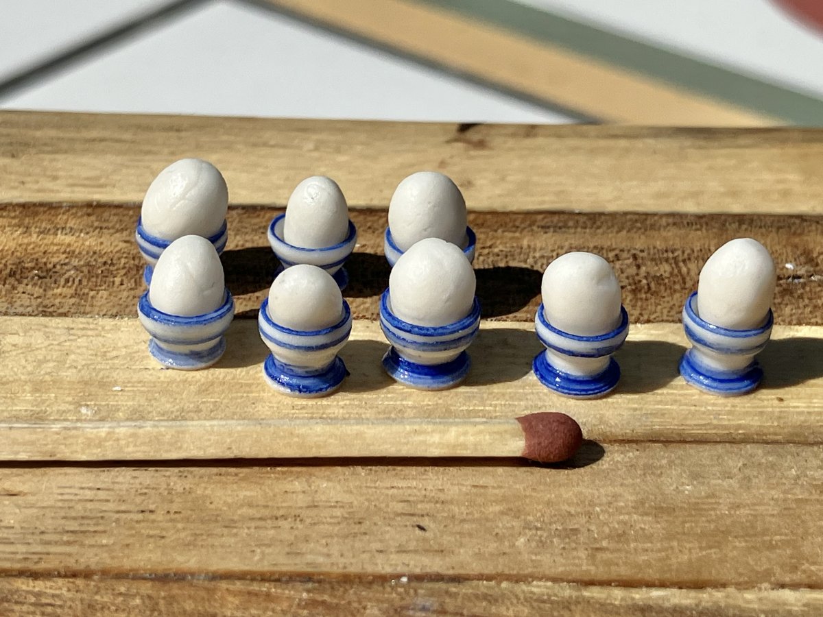 Äggkopp med ägg i keramik blå 1 st - hantverk av smallsizematters - 2