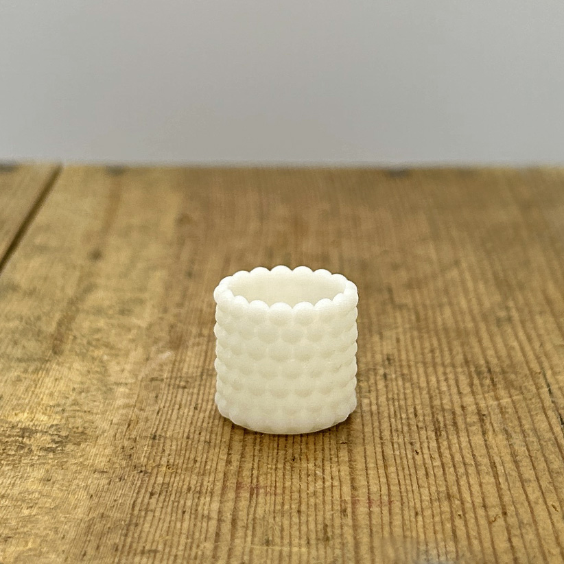 Vase/pot -"bubbly" -middle- from Mormors dockskåp