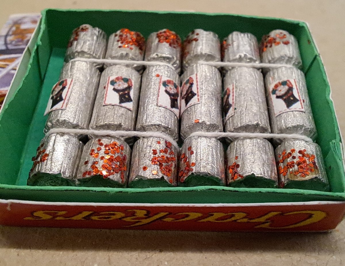Christmas crackers 6 pcs si8lver