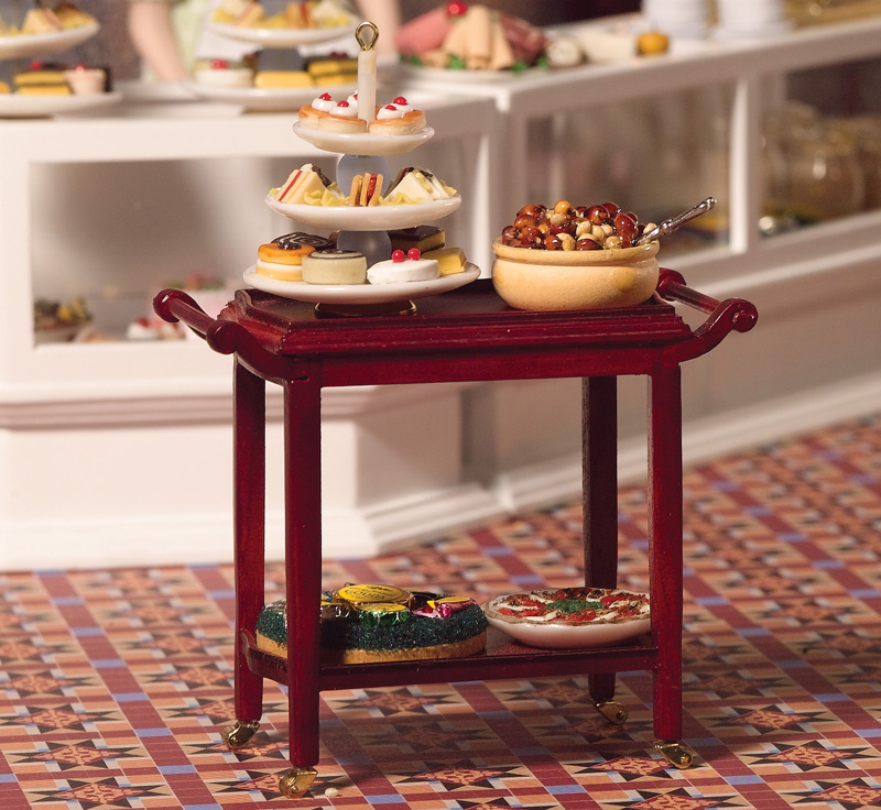 Side table on wheels