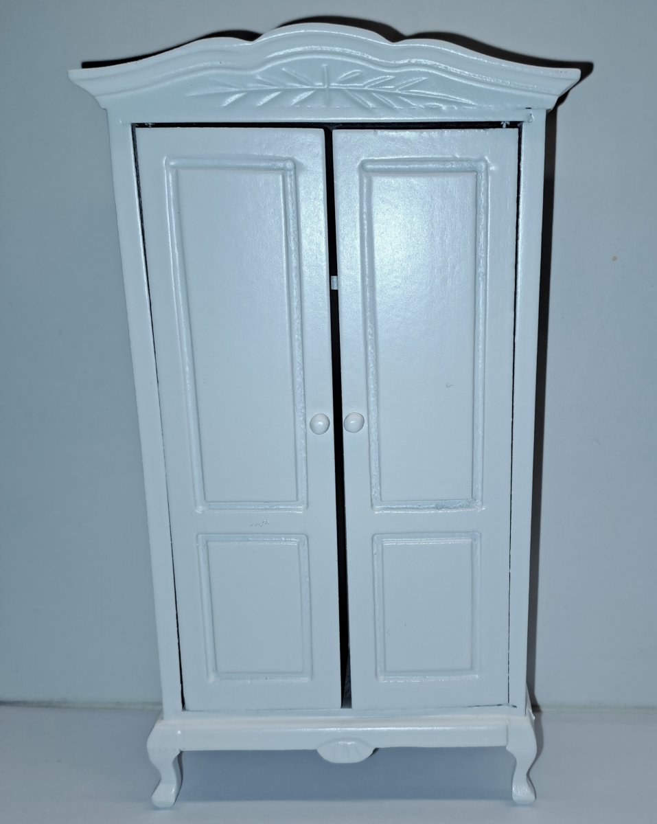 Cupboard , white