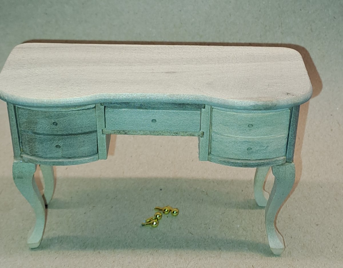 Makeup table - unpainted